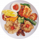 Plato de comida asiática con variedad de vegetales frescos, kimchi, y diferentes tipos de carne, decorado con flores comestibles y salsas.